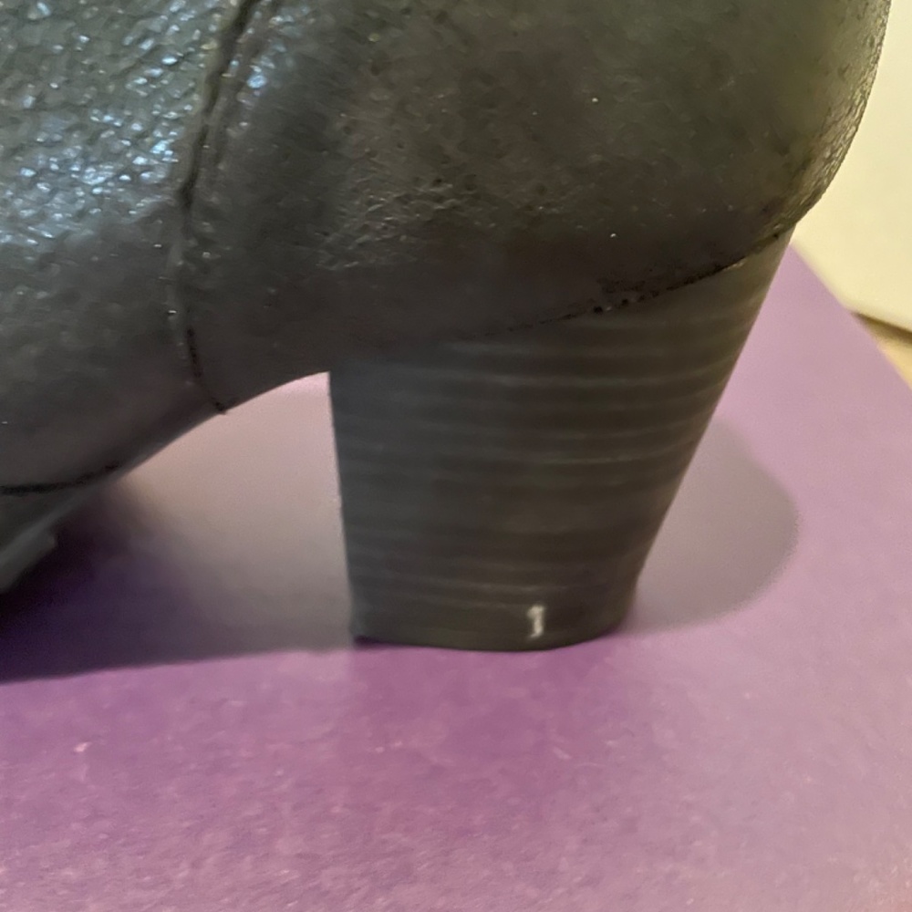 Clarks Indigo Leather Mission Alfa Bootie - Picture 5 of 5